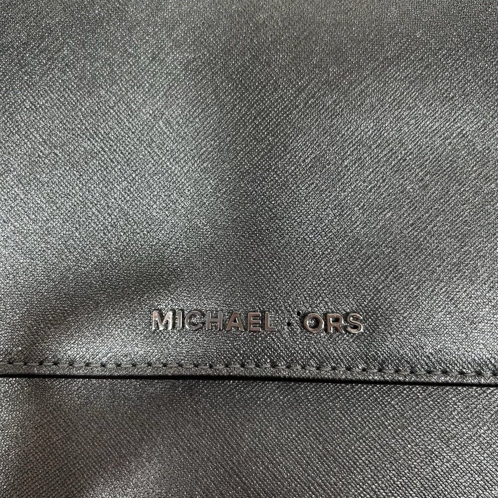 MICHAEL Michael Kors Womens Large Gusset Crossbody Light Pewter Silver Metallic - Picture 4 of 11